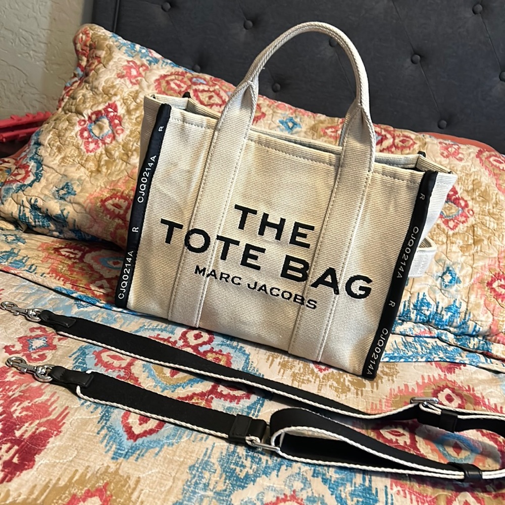 Small Marc Jacobs the tote bag